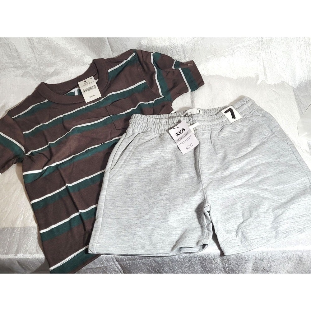 Cotton-on Kids Boy's 2 pc Outfit: Gray Shorts & Brown/Green Stripe T-Shirt Sz 7